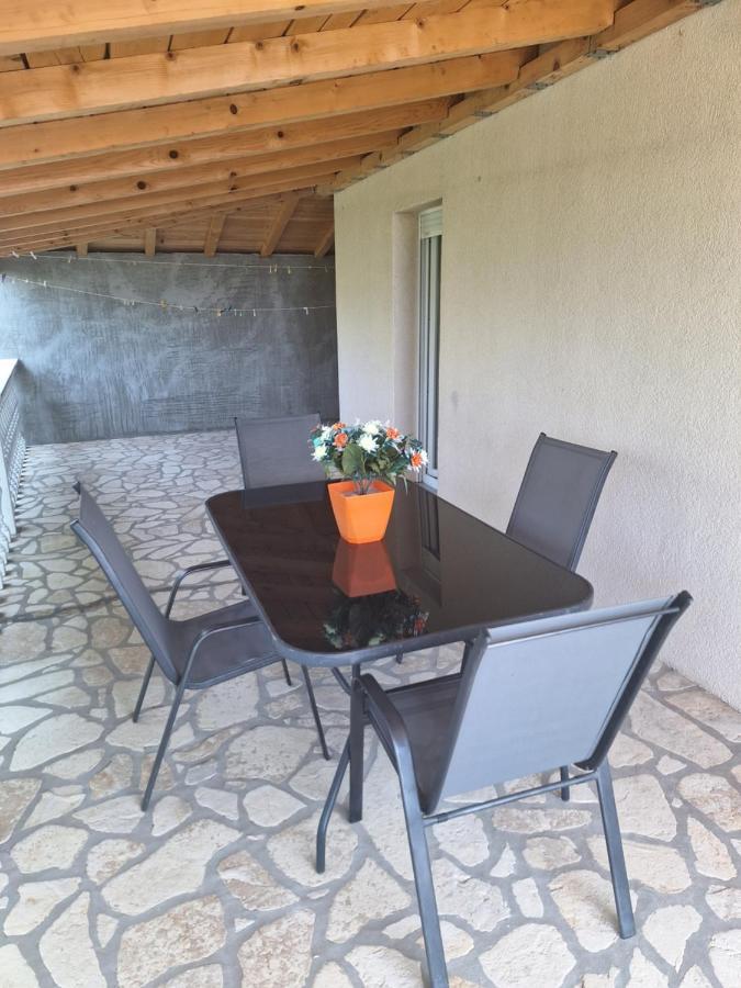 Appartement Apartman Toja à Senj  Extérieur photo
