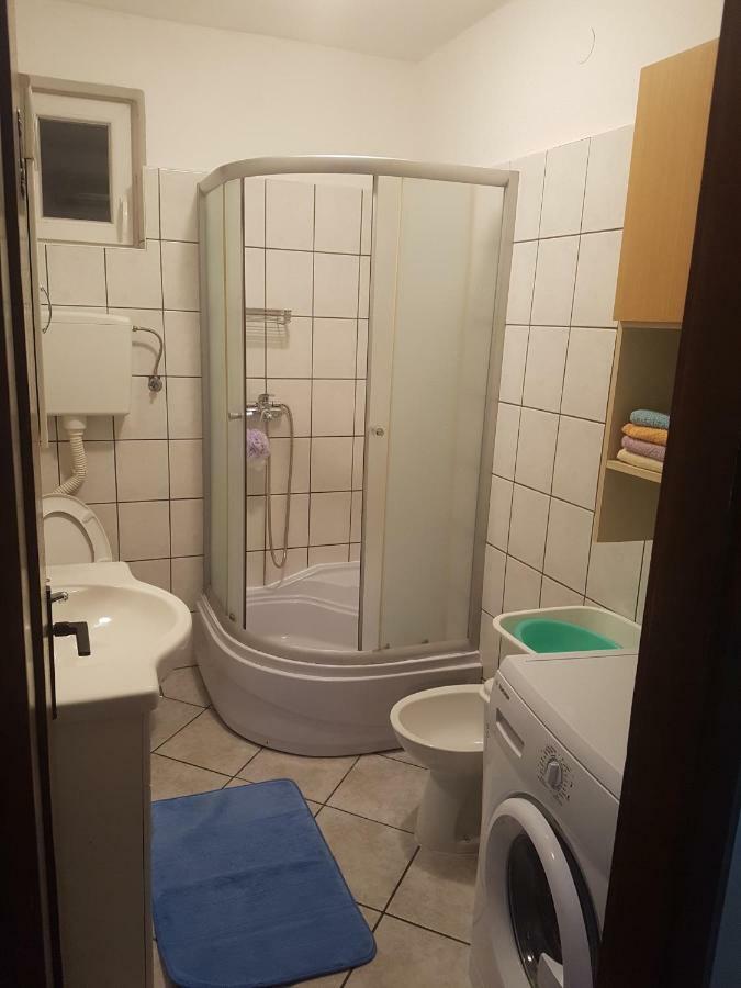 Appartement Apartman Toja à Senj  Extérieur photo